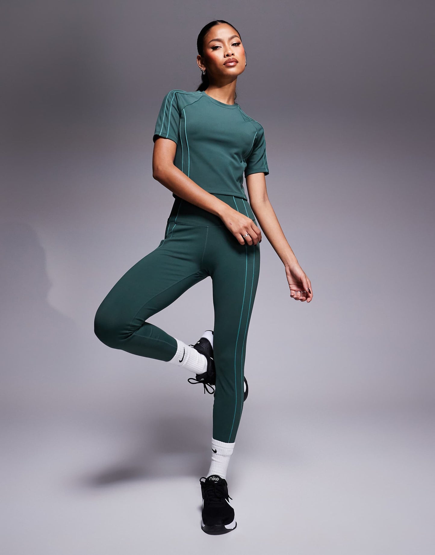 One Training Dri-Fit Reflective Piping High Waisted 7/8 Leggings