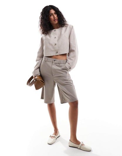 Cropped Collarless Linen Look Jacket
