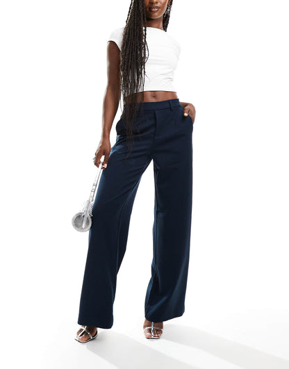 Wide Leg Tailored Trouser