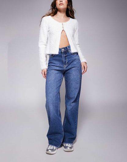 Relaxed Low Waist Denim Jean With Frayed Hem