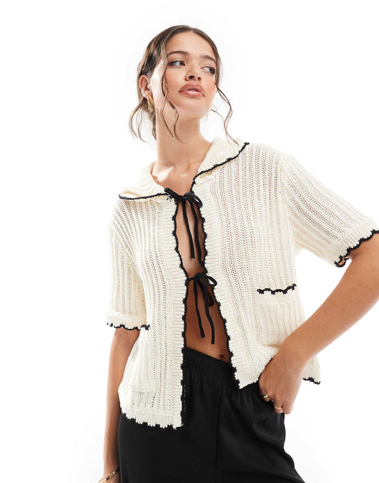 Scallop Edge Collar Cardigan With Ties