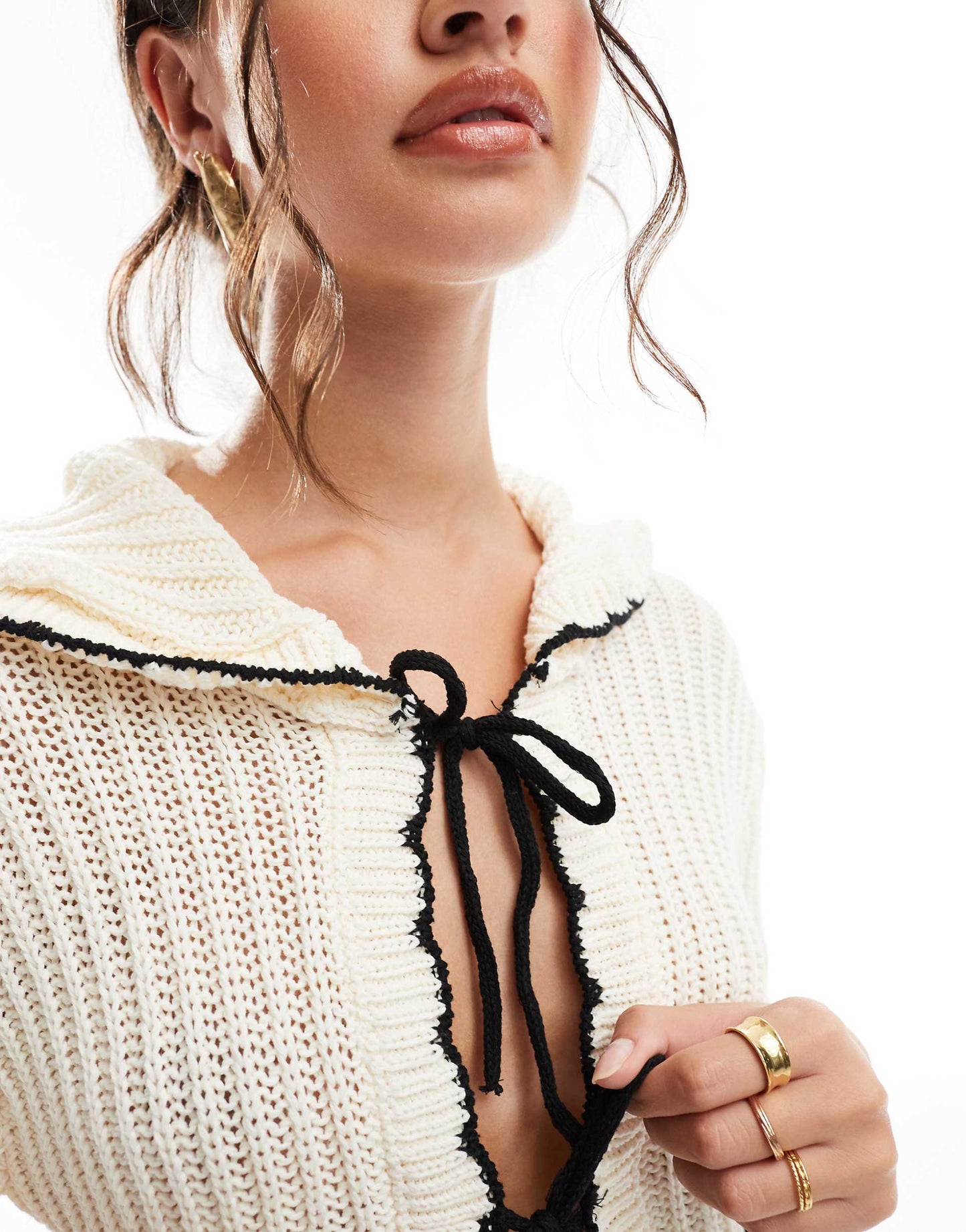Scallop Edge Collar Cardigan With Ties