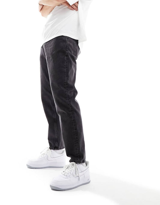 Standard Fit Jeans