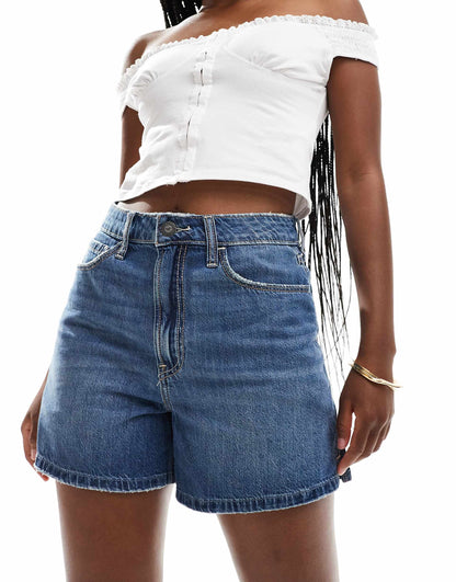 Ultra High Rise 90S Fit Denim Short