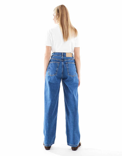 Barrel Leg Jeans