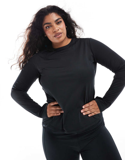 Curve Icon Long Sleeve Running Top