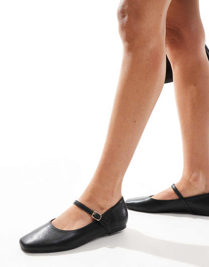 Buckle Strap Ballet Flats