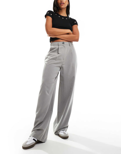 Tailored Wide Leg Trouser