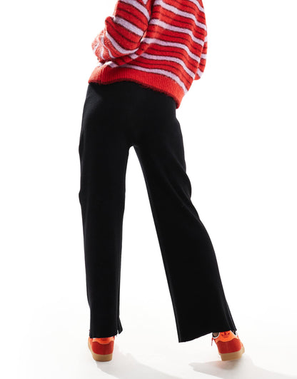 Loose Knitted Wide Leg Trouser