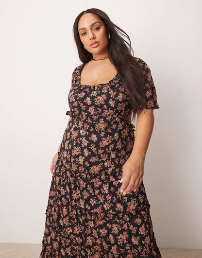 Curve Sweetheart Neckline Midi Dress With Cut Out