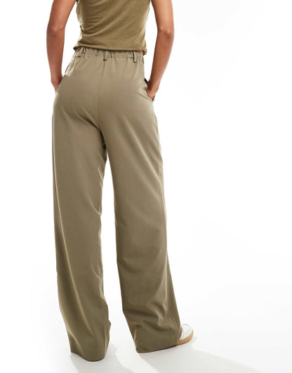 Tailored Wide Leg Trouser