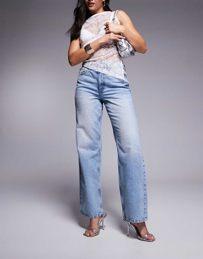 Relaxed Straight Leg Jean