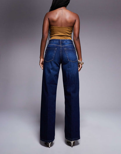 Relaxed Straight Leg Jean