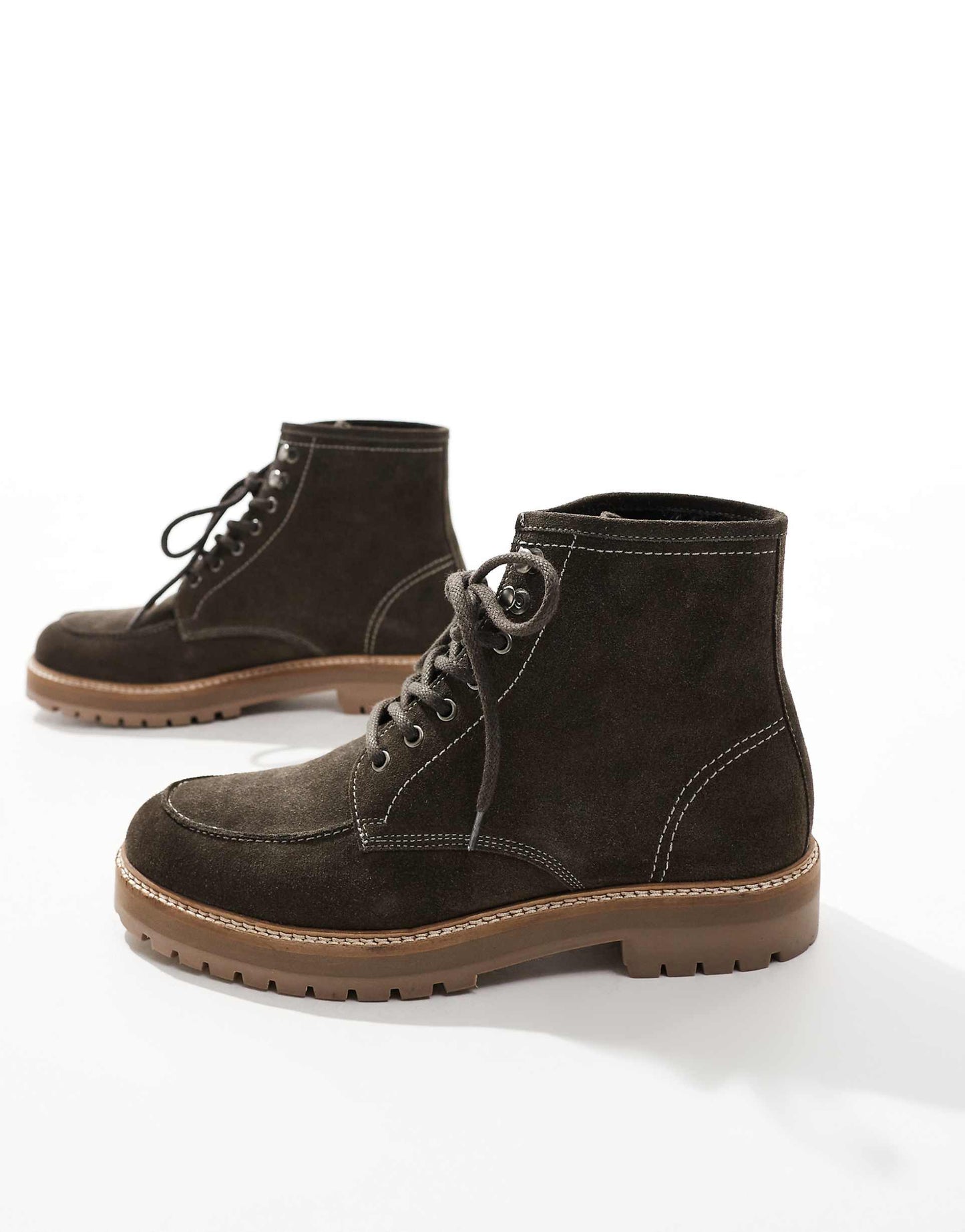 Django Chukka Boots