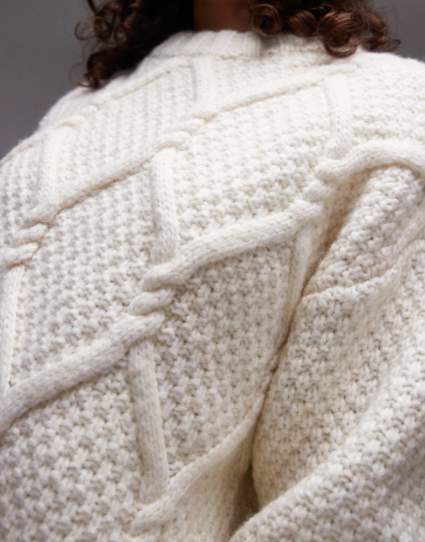 Knitted Chunky Twist Cable Crew Neck Oversized Jumper
