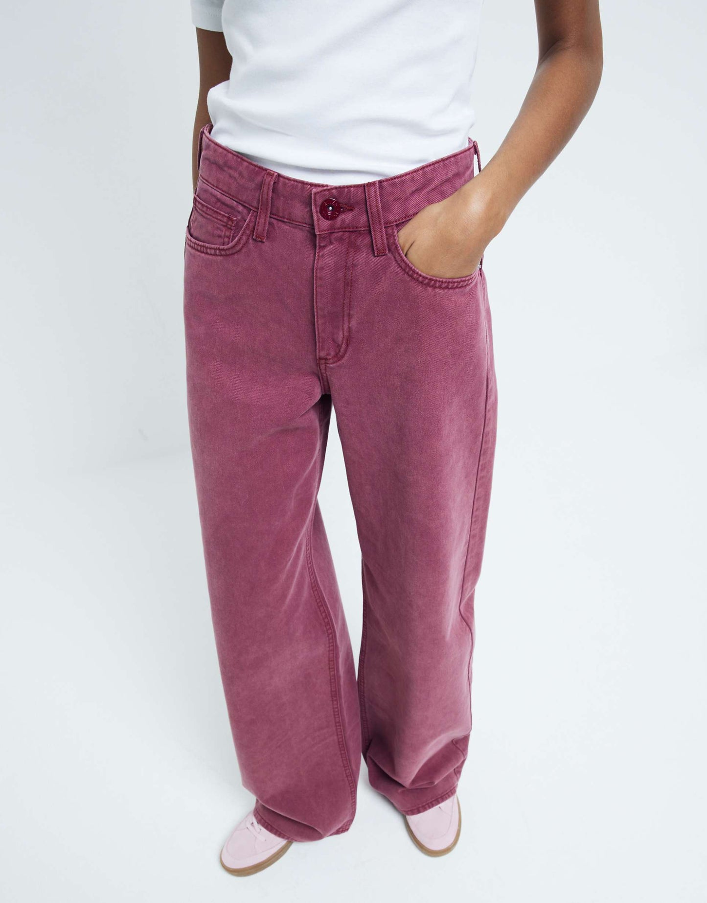 Mid Rise Wide Leg Jean