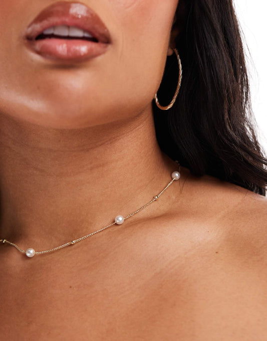 Curve Pearl And Ball Necklace