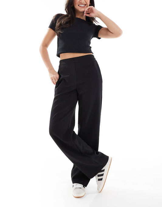 Wide Leg Trousers