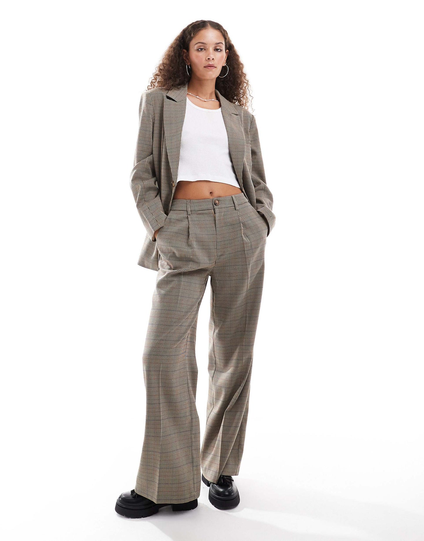 Wide Leg Tailored Trouser