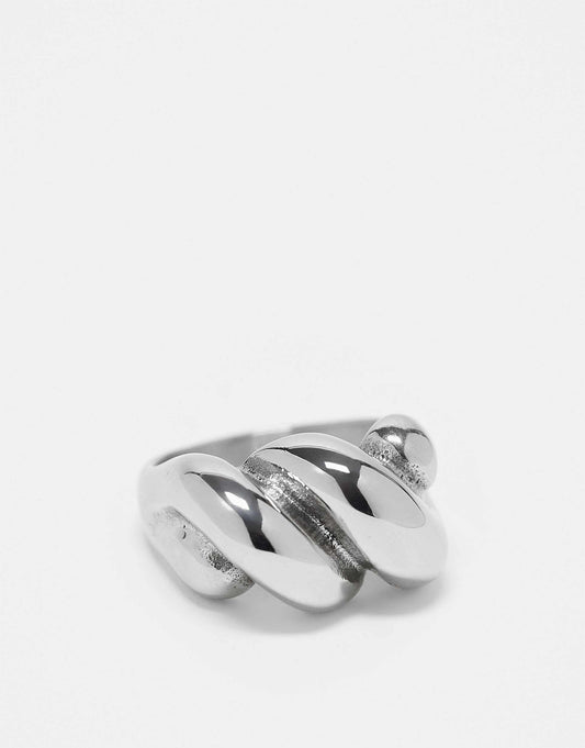 Waterproof Stainless Steel Ring With Twist Design