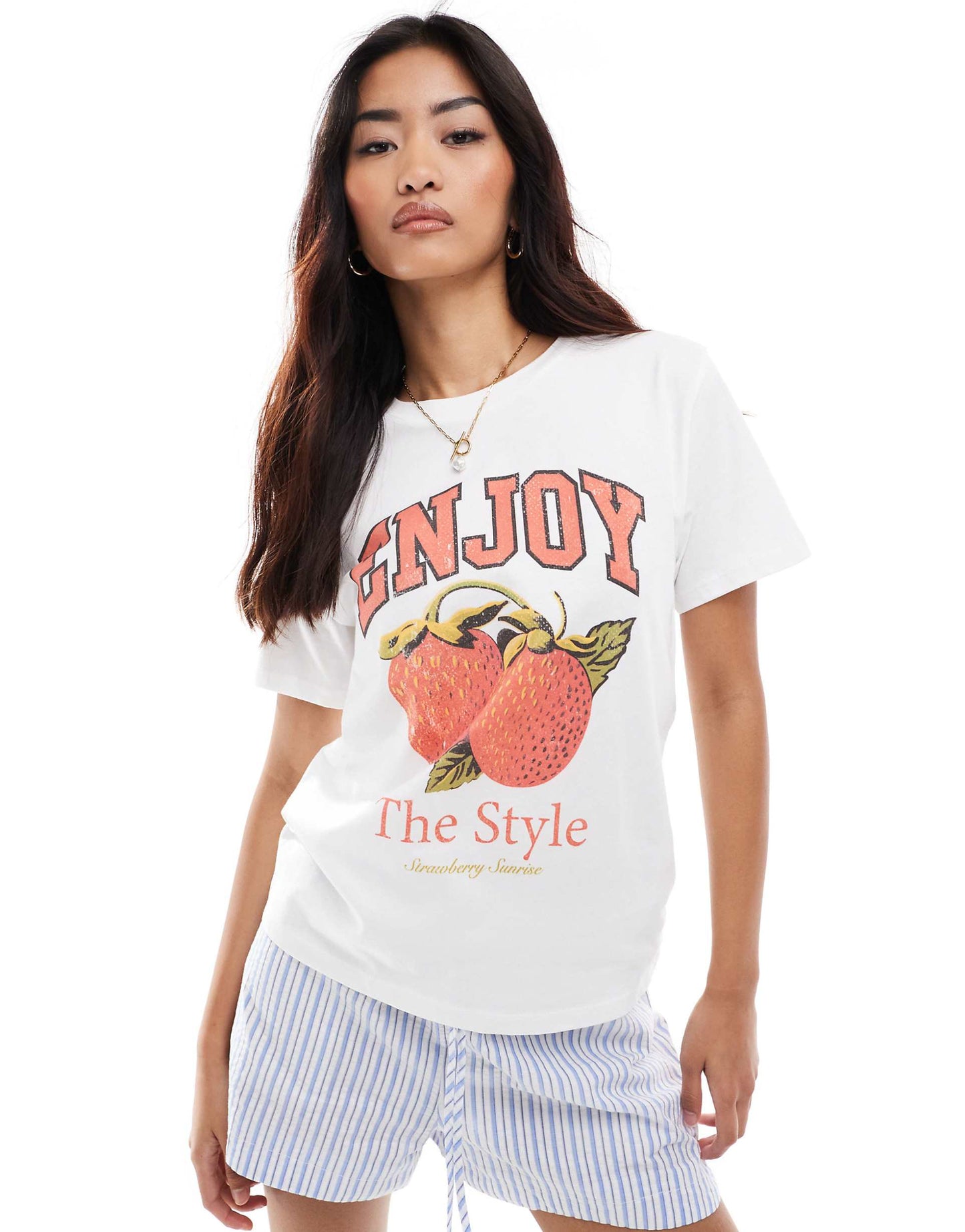 Enjoy Strawberry Detail Graphic T-Shirt