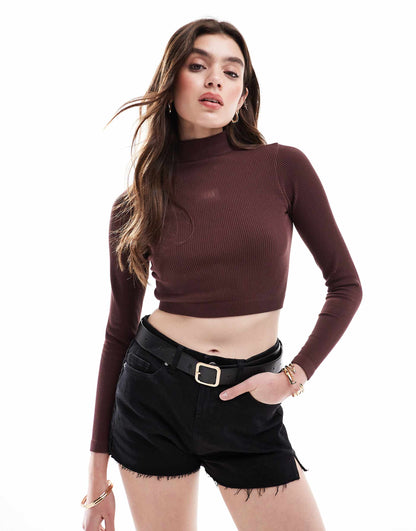 Ribbed Base Long Sleeve Crop