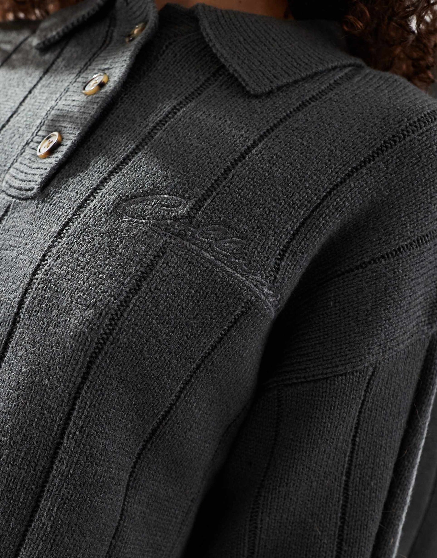 Unisex Knitted Jumper With Collar Detail