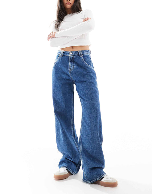 Daisy Low Baggy Jeans
