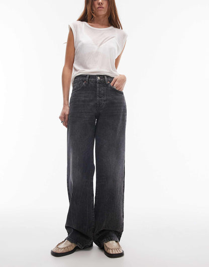 Mid Rise Loose Fit Straight Jean