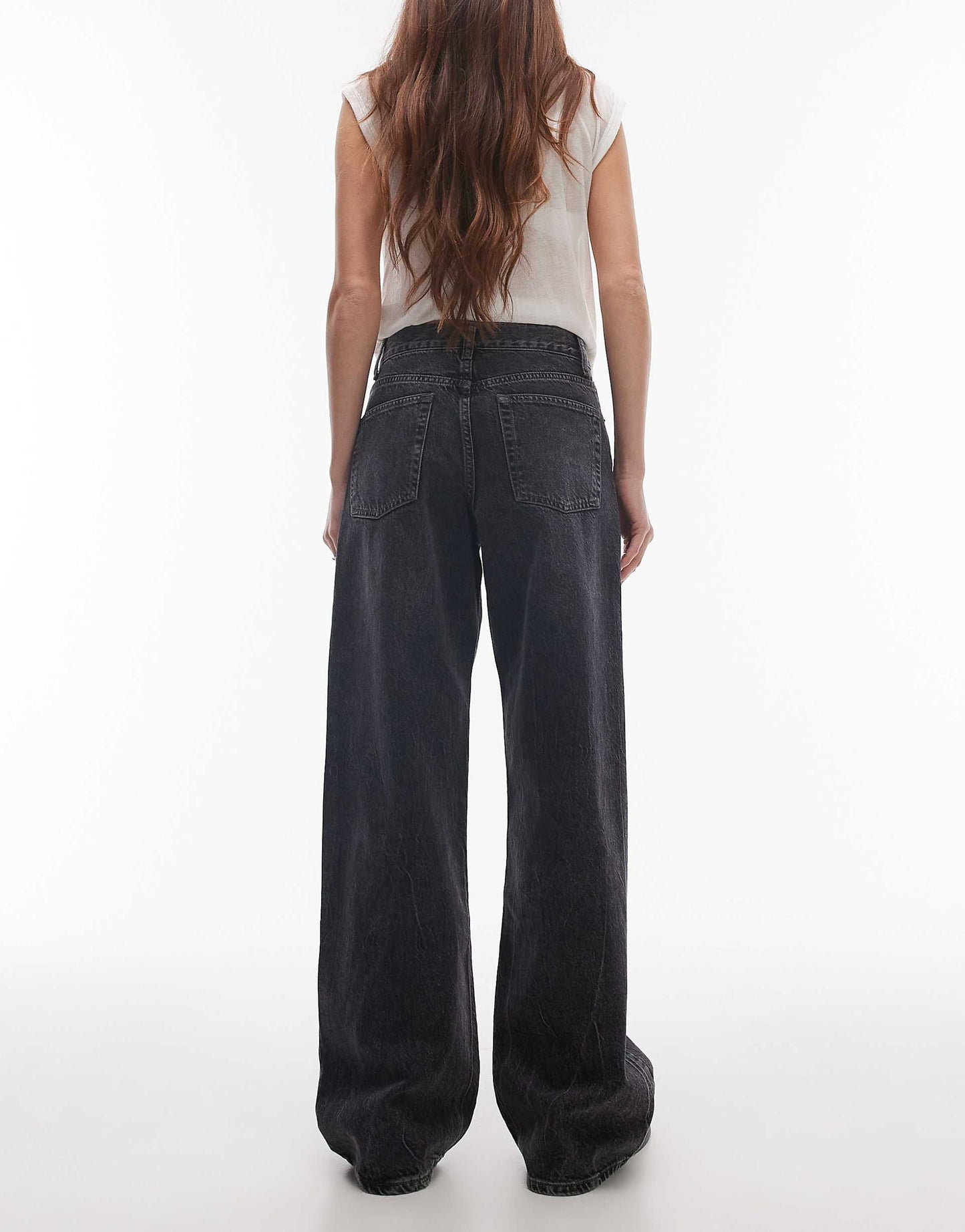 Mid Rise Loose Fit Straight Jean