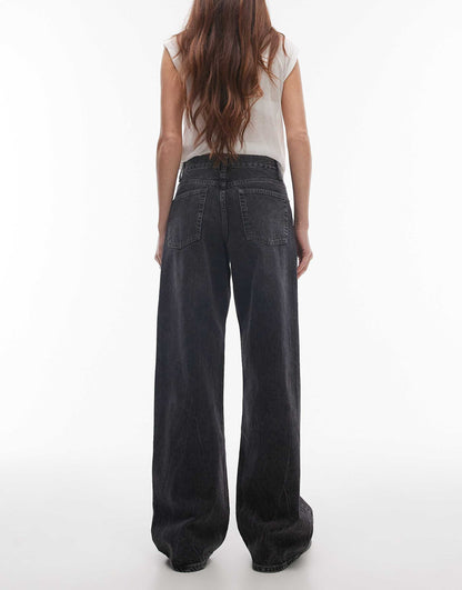 Mid Rise Loose Fit Straight Jean