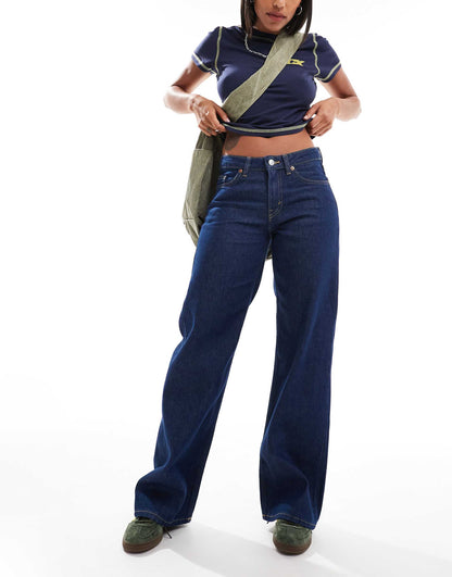 Imoo Low Waisted Wide Fit Jeans