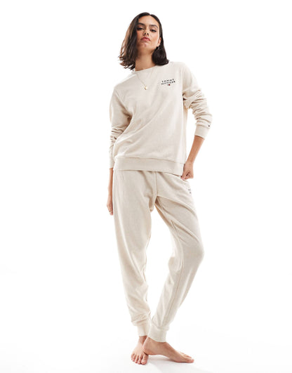 Lounge Logo Sweatshirt