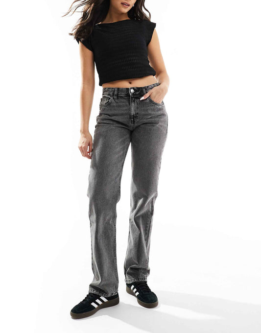 Mid Rise Straight Leg Jean