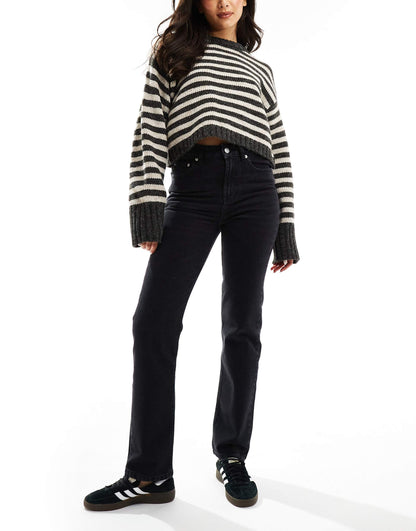 High Rise Slim Straight Jean