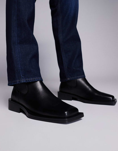 Heeled Chelsea Boots