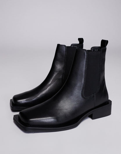 Heeled Chelsea Boots