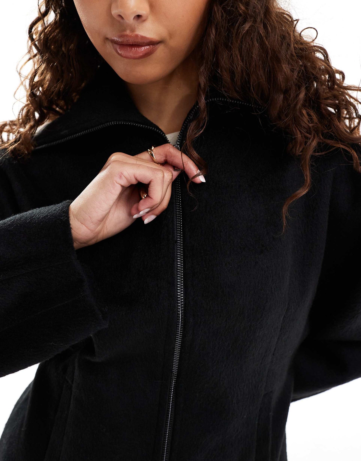 Short Nipped Waist Jacket With Extreme Sleeve