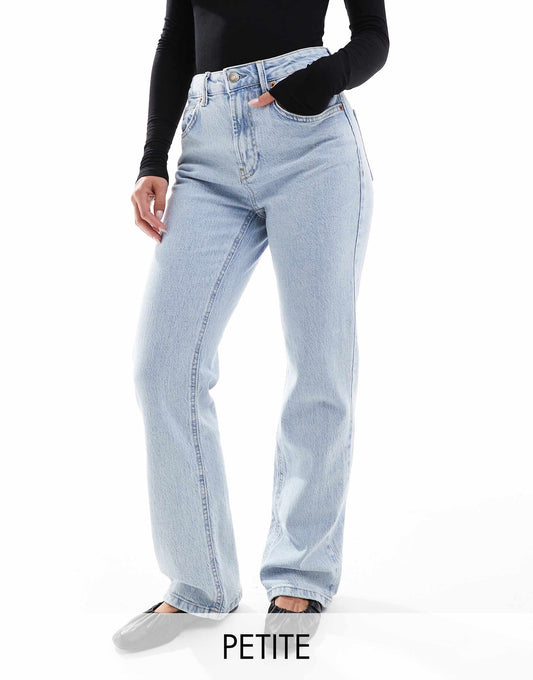 Petite D98 Straight Leg Jeans