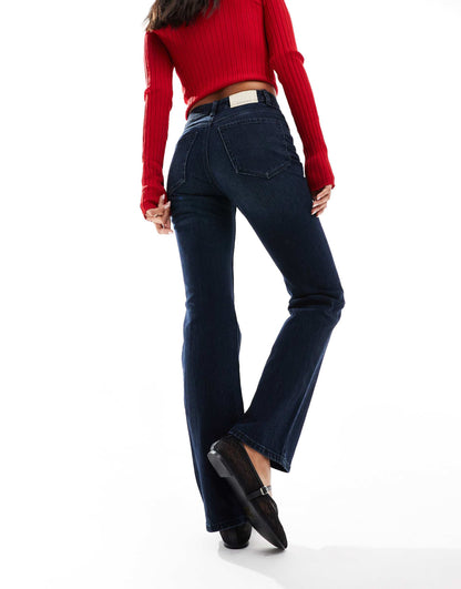 D98 Straight Leg Jeans