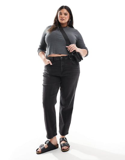 Curve Slim Fit Comfort Mom Jeans