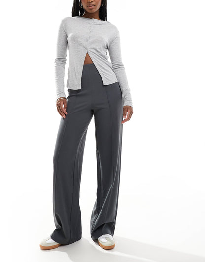 Pleat Front Wide Leg Trousers