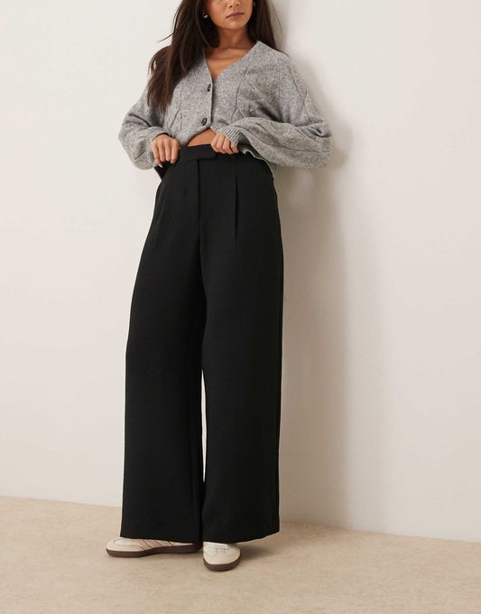 High Rise Pleated Ultra Wide Leg Trouser