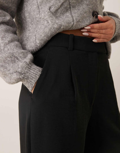 High Rise Pleated Ultra Wide Leg Trouser