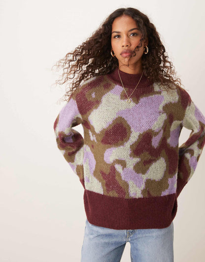 Camo Jumper With Burgundy Contrast Edge