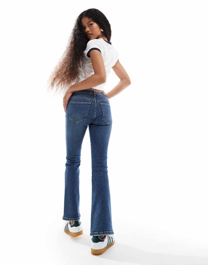 Petite Lexy Bootcut Mid Waist Slim Fit Bootcut Leg Jeans
