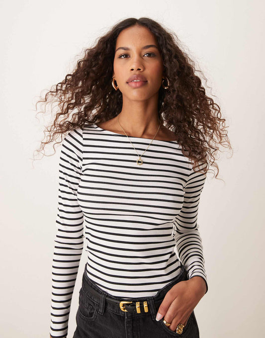 Boat Neck Long Sleeve Top