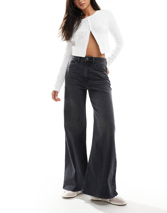 Ultra High Rise Wide Leg Jean