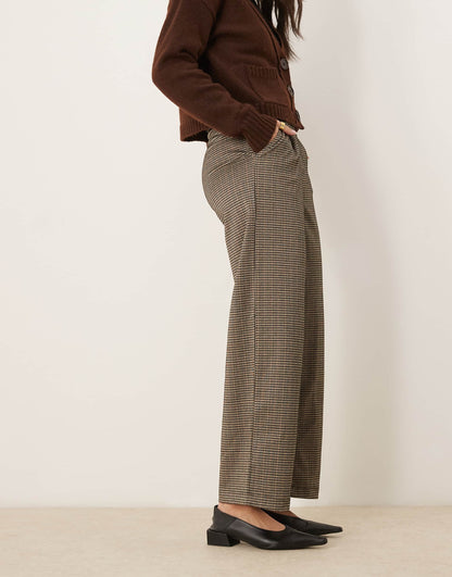 Button Detail Tailored Trousers