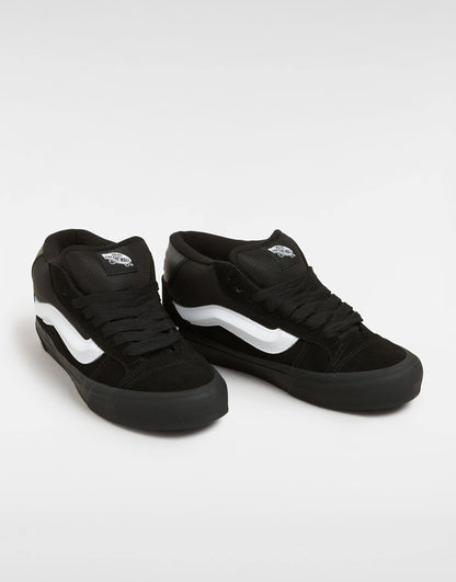 Knu Skool Mid Trainers